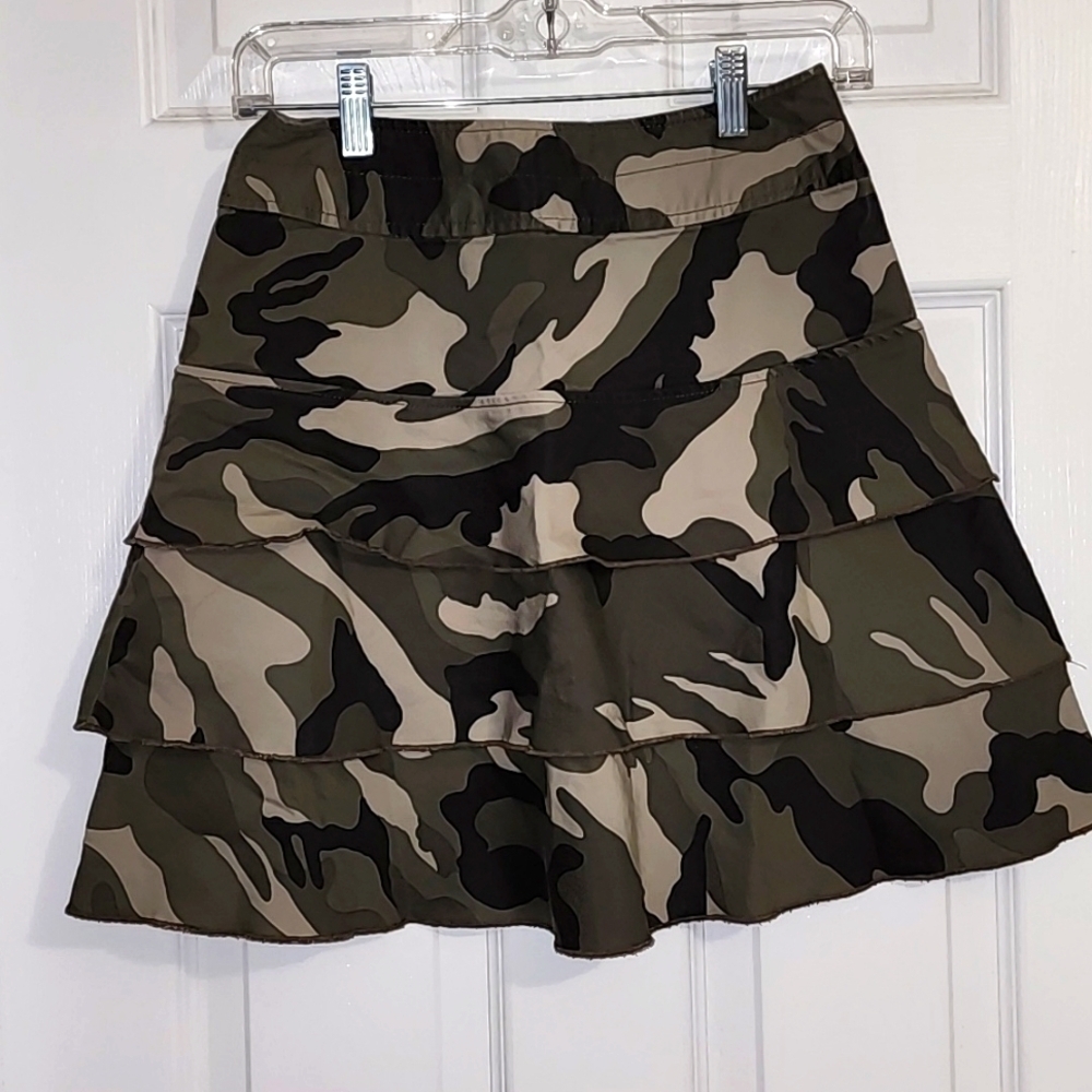 INC. Camo mini skirt Sz 0